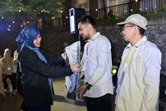
					Wakil Wali Kota Makassar, Aliyah Mustika Ilham saat membuka Retret Lurah se Kota Makassar di Malino. (Foto: Reza Arifuddin) 