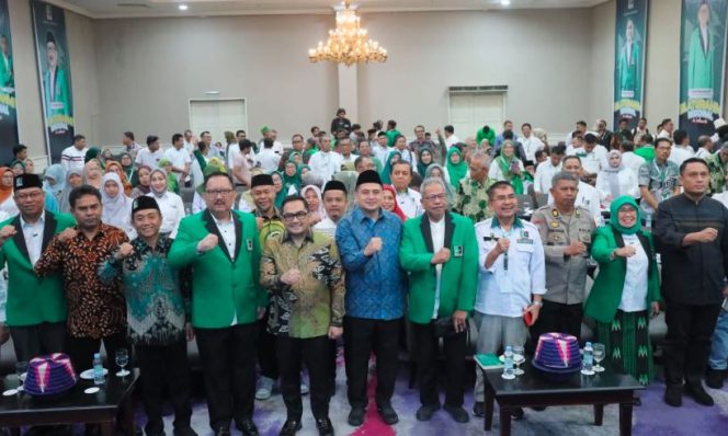 
					Suasana Pembukaan Silaturahmi Regional (Silatreg) KAHMI se-Sulawesi yang dihadiri ratusan tokoh dari enam Majelis Wilayah dan 68 Majelis Daerah. (Foto: Ist)