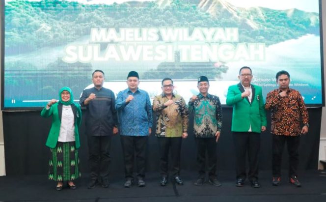 
					Wali Kota Makassar, Munafri Arifuddin, usai membuka kegiatan Silaturahmi Regional KAHMI se-Sulawesi di Hotel Aryaduta Makassar, Jumat (10/10/2025). Foto: Ist)
